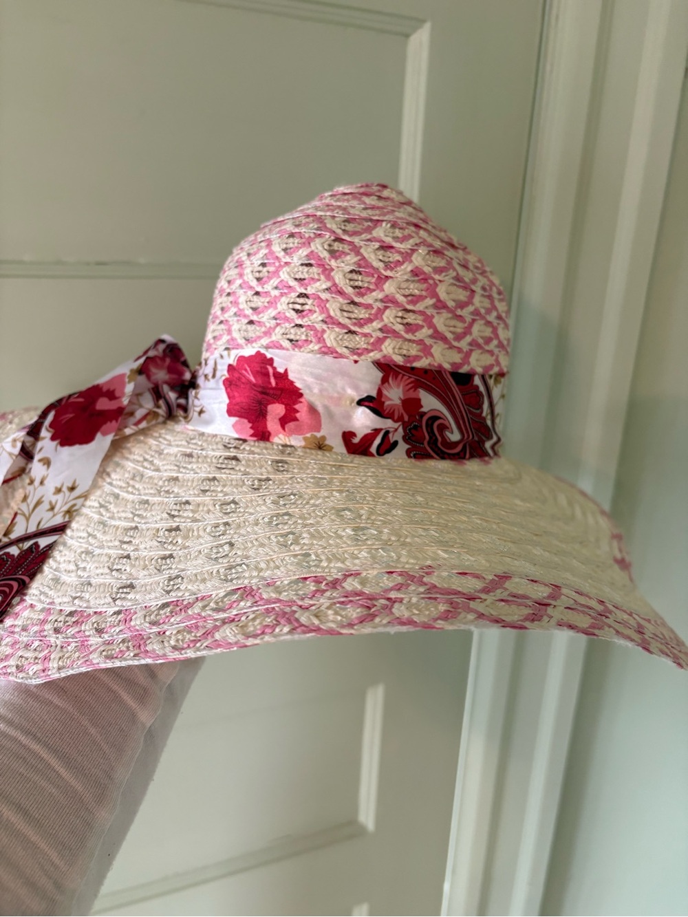 Women’s Pink & Cream Straw Sun Hat with Floral Scarf